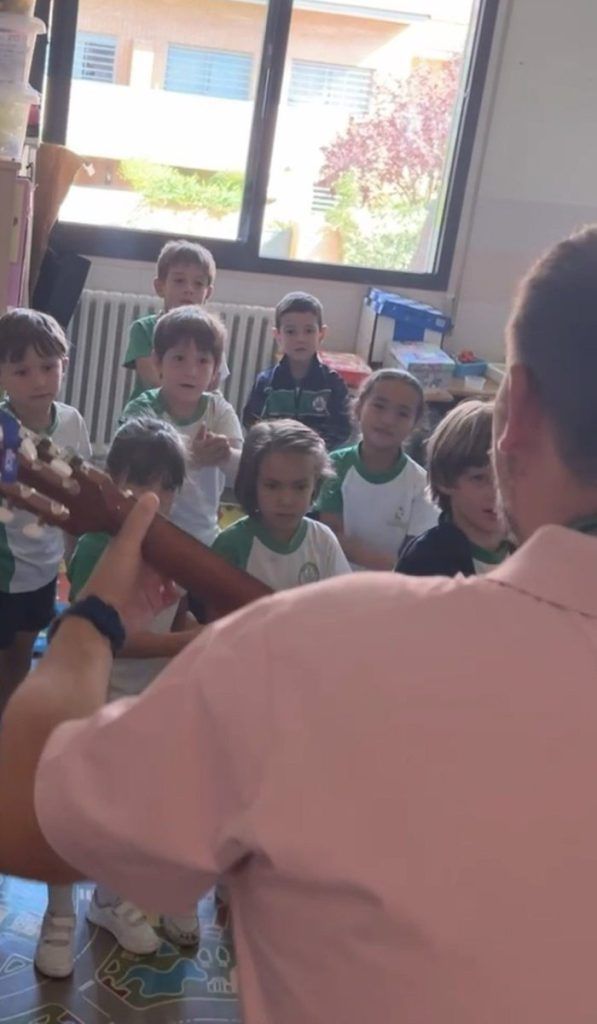 Como cada día 24, conmemoración de María Auxiliadora, vuelvo fielmente a nuestra cita para detenernos un momento, mirar con cariño lo que vamos viviendo en el Colegio y proyectar lo que tenemos por delante.